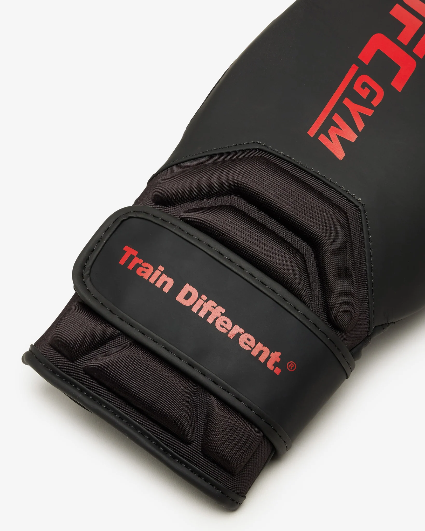 STRIKER BOXING GLOVES BLACK - Image 4