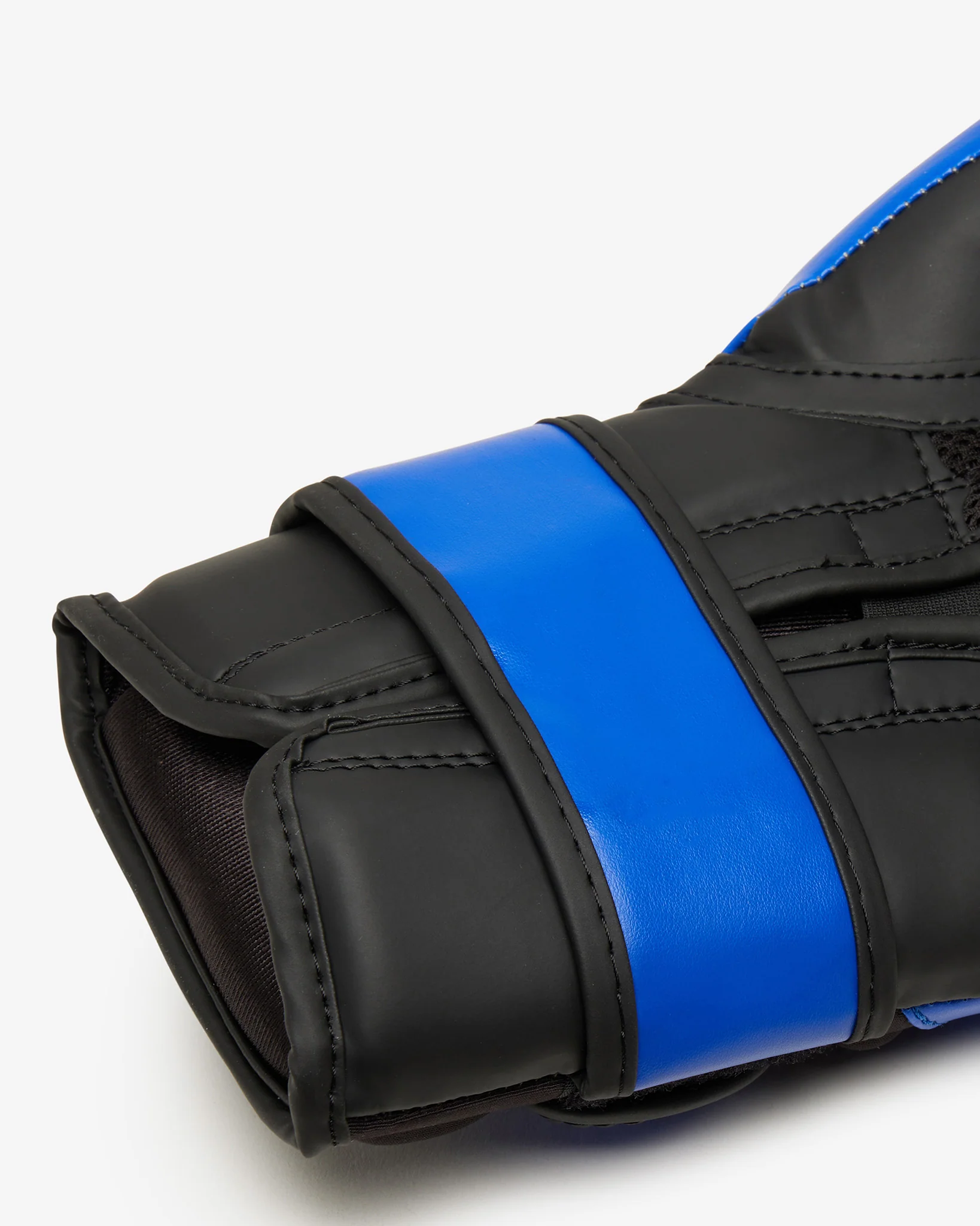 STRIKER BOXING GLOVES BLUE - Image 5